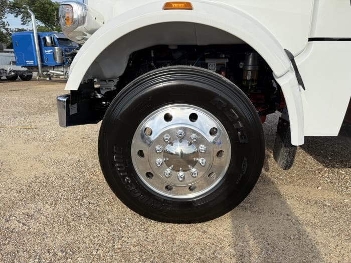 2027 Peterbilt 567 in Dallas, TX — photo 17
