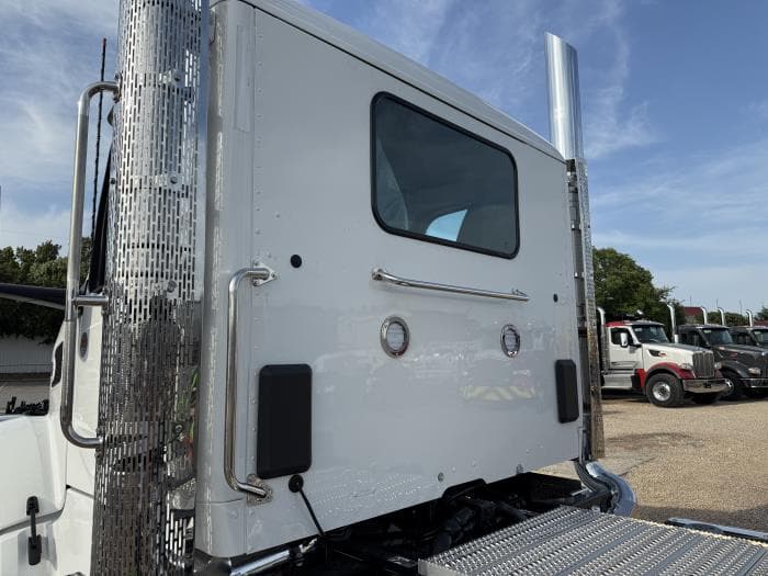 2027 Peterbilt 567 in Dallas, TX — photo 19