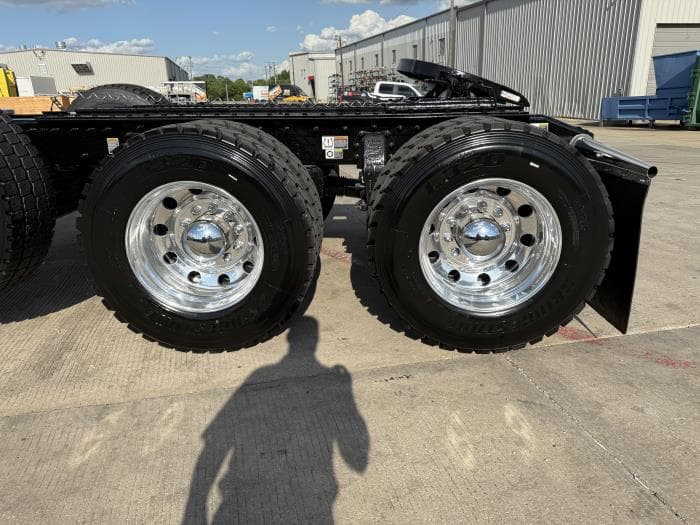 2027 Peterbilt 567 in Dallas, TX — photo 20