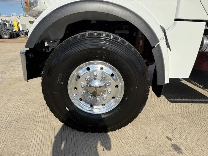 2027 Peterbilt 567 in Dallas, TX — photo 18