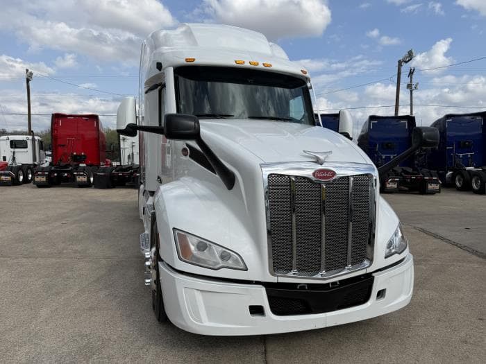 2024 Peterbilt 579 — photo 25
