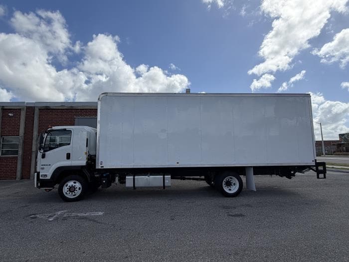 2026 Isuzu FTR in Orlando, FL — photo 3