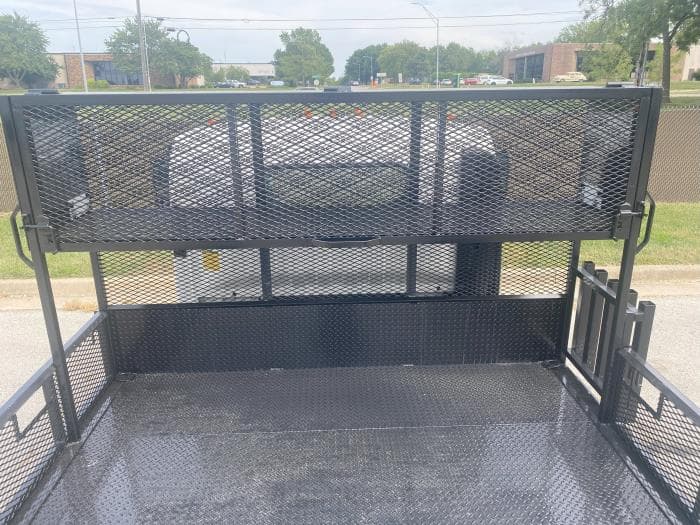 2025 Isuzu NRR in Olathe, KS — photo 7