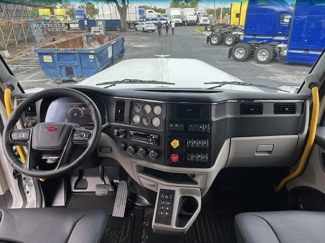 2027 Peterbilt 589 in Tampa, FL — photo 25
