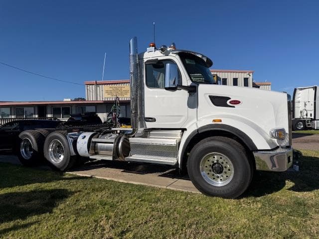 2027 Peterbilt 567 in Sylmar, CA — photo 4