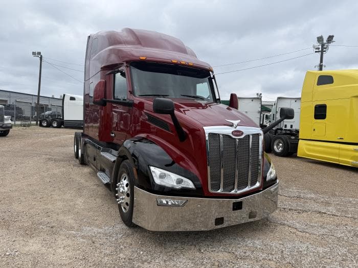 2023 Peterbilt 579 — photo 27