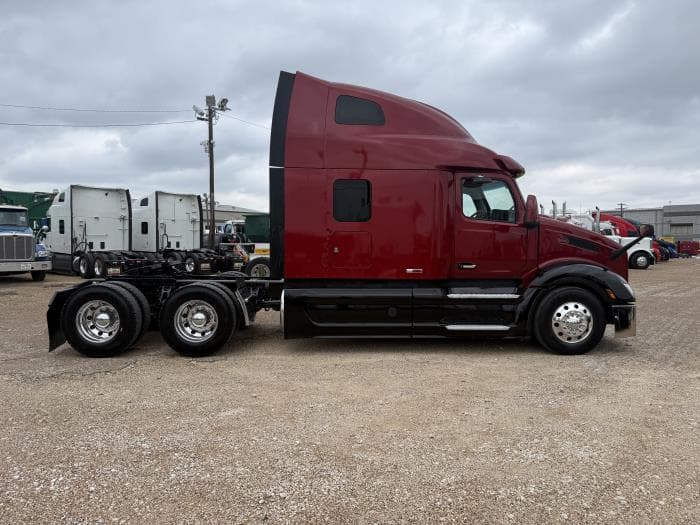 2023 Peterbilt 579 — photo 33