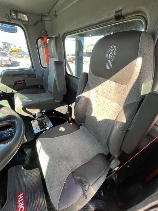2016 Kenworth — photo 12
