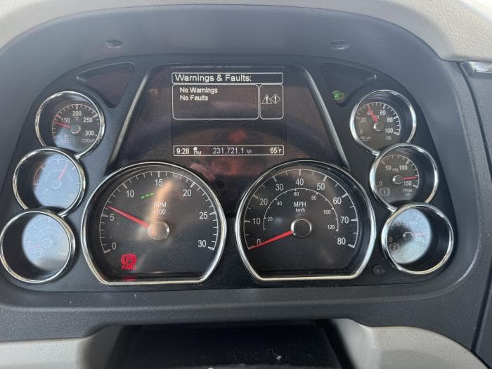 2020 Peterbilt 567 — photo 5