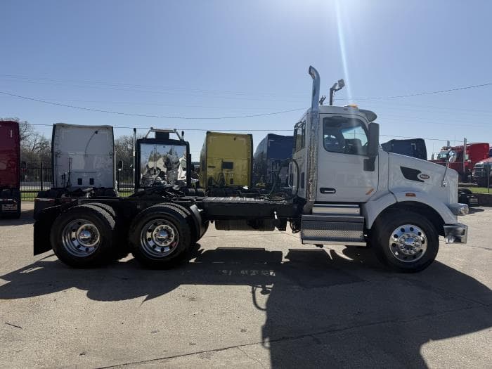 2020 Peterbilt 567 — photo 25