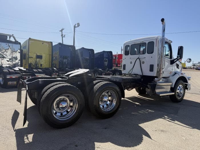 2020 Peterbilt 567 — photo 26