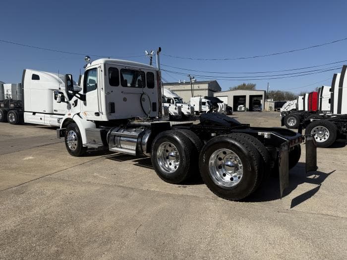 2020 Peterbilt 567 — photo 34