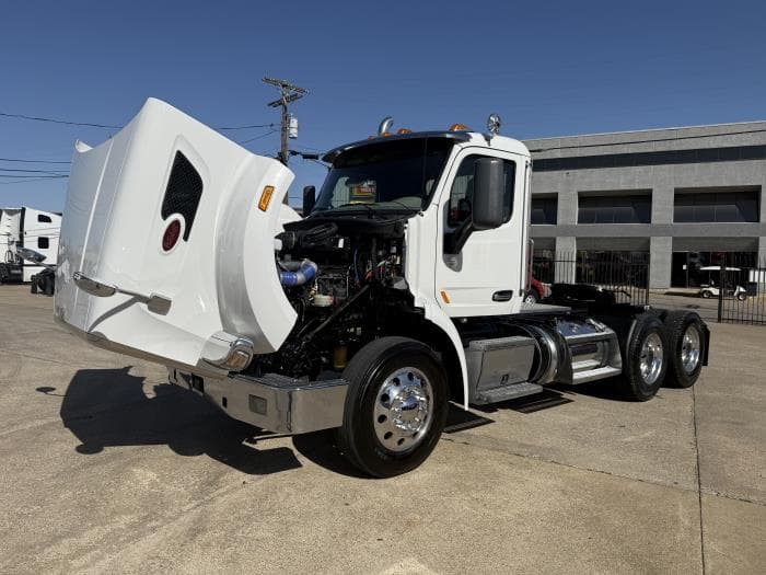 2020 Peterbilt 567 — photo 43