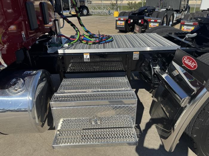 2027 Peterbilt 589 in Houston, TX — photo 16