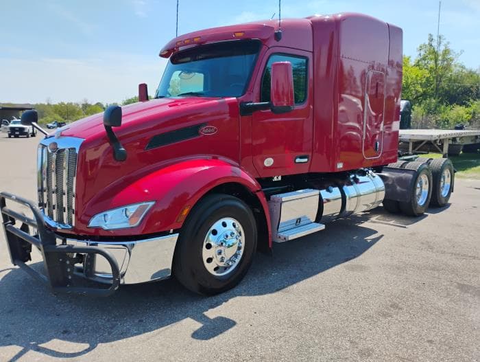 2022 Peterbilt 579 in Haines City, FL — photo 3