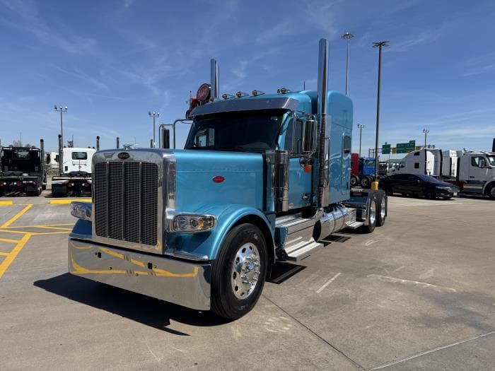 2027 Peterbilt 589 in Houston, TX — photo 3