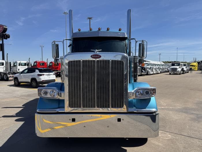 2027 Peterbilt 589 in Houston, TX — photo 7