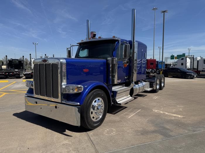 2027 Peterbilt 589 in Houston, TX — photo 3