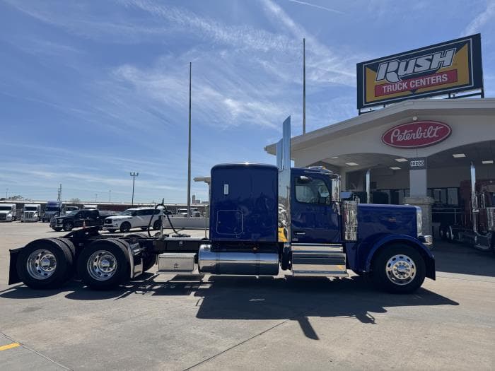 2027 Peterbilt 589 in Houston, TX — photo 8