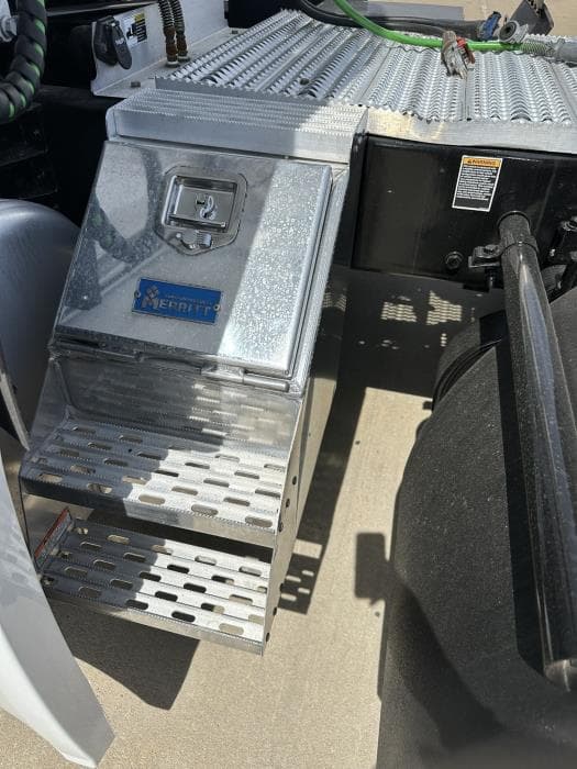 2022 Peterbilt 579 — photo 16