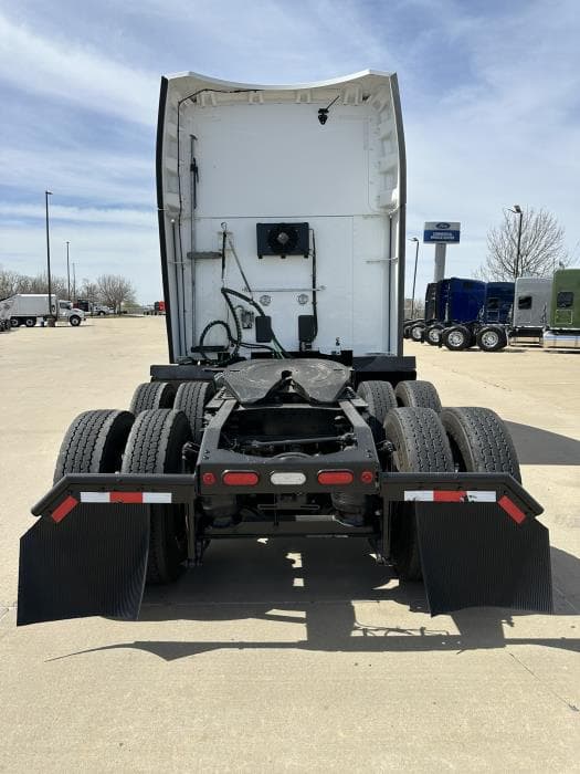 2022 Peterbilt 579 — photo 5