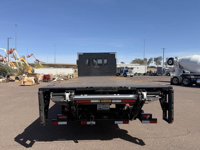 2019 Peterbilt — photo 6