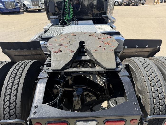 2021 Peterbilt 579 — photo 14
