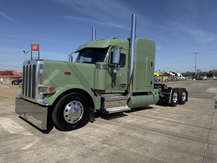 2027 Peterbilt 589 in Tulsa, OK — photo 2