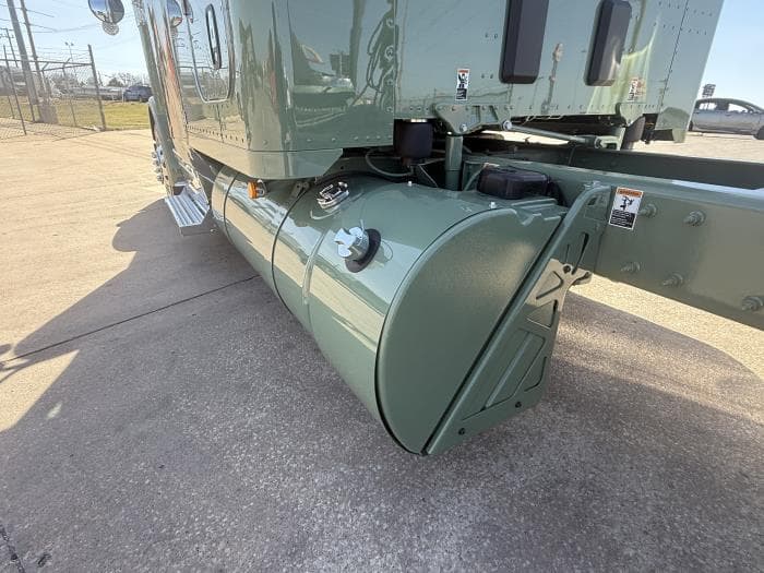 2027 Peterbilt 589 in Tulsa, OK — photo 17