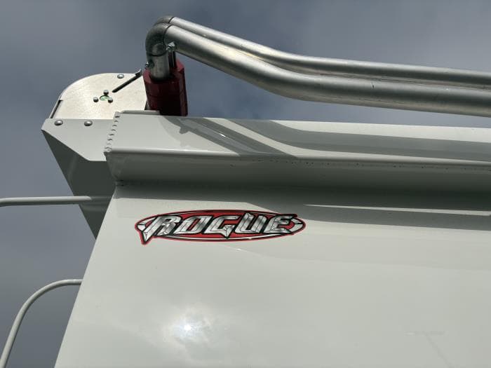 2026 Peterbilt 548 — photo 11