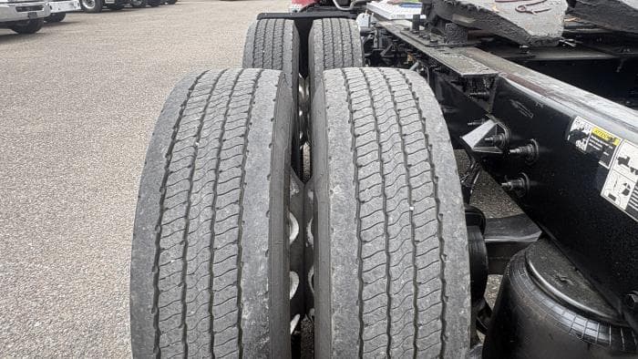 2022 Peterbilt 579 — photo 28