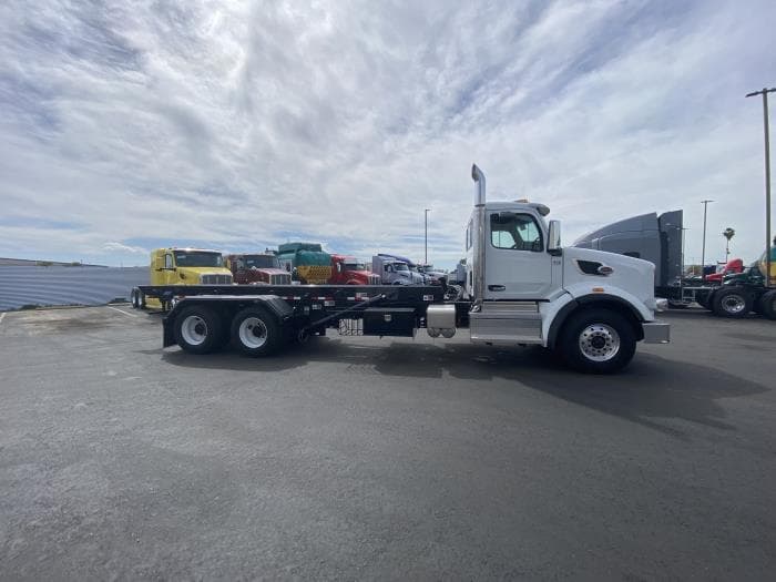2027 Peterbilt 567 in Sylmar, CA — photo 9