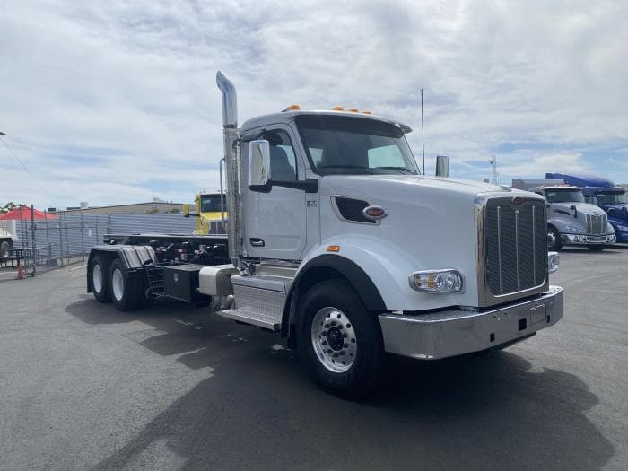 2026 Peterbilt 567 in Los Angeles, CA — photo 4