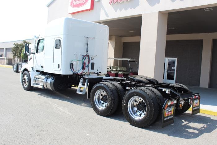2023 Peterbilt 579 — photo 5