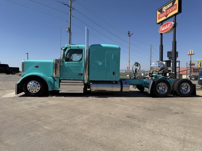 2027 Peterbilt 589 in Tulsa, OK — photo 7