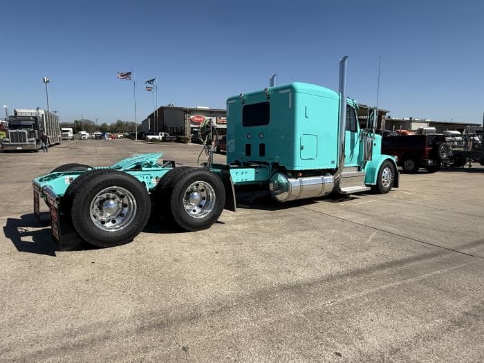 2027 Peterbilt 589 in Tulsa, OK — photo 20