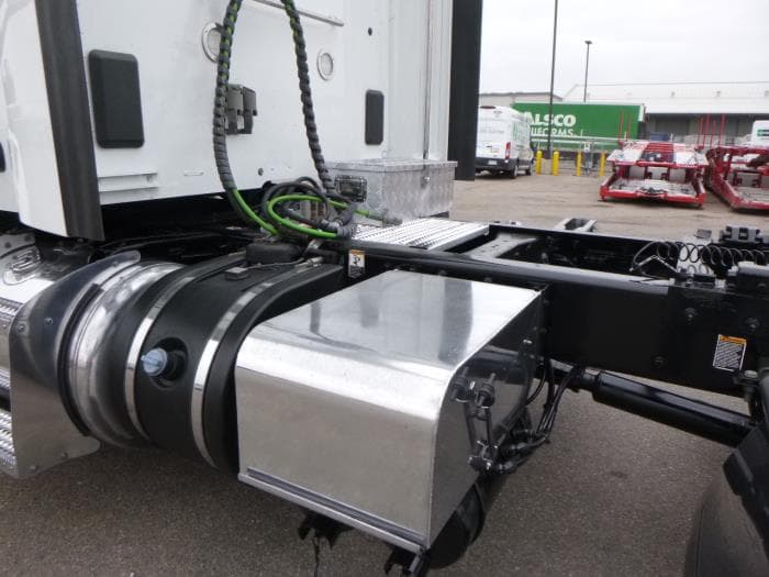 2020 Peterbilt 579 — photo 14