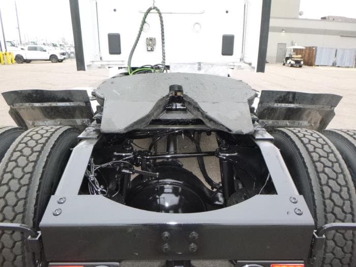 2020 Peterbilt 579 — photo 18
