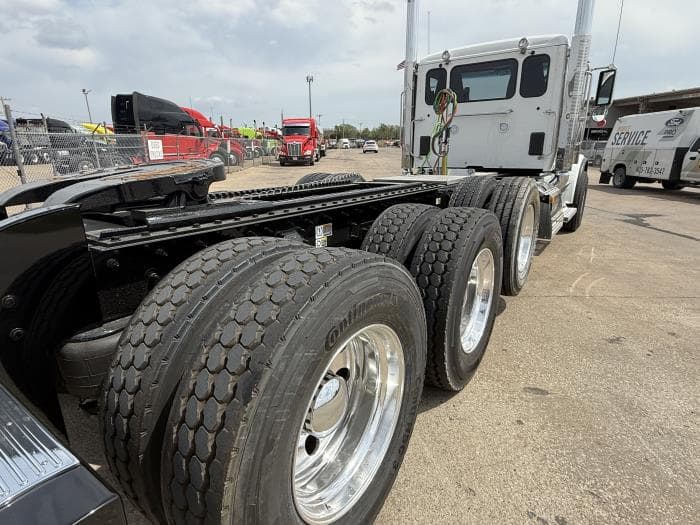 2027 Peterbilt 589 in Tulsa, OK — photo 7