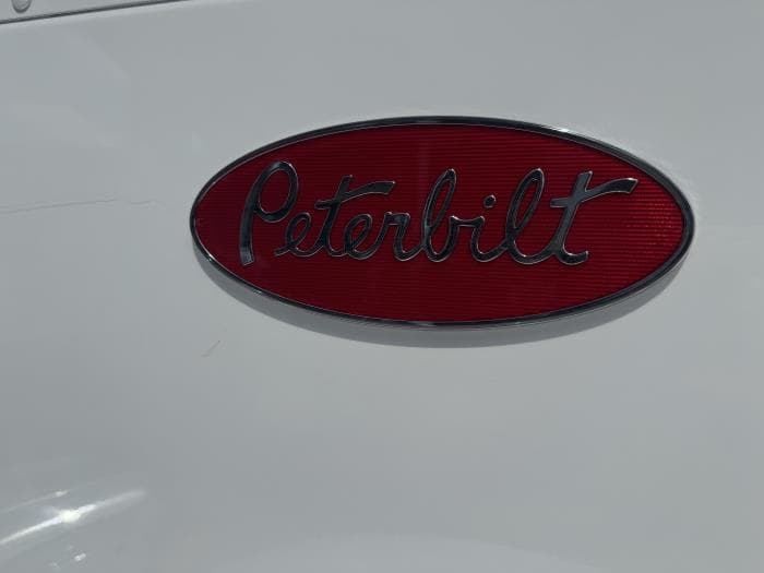 2027 Peterbilt 589 in Houston, TX — photo 11