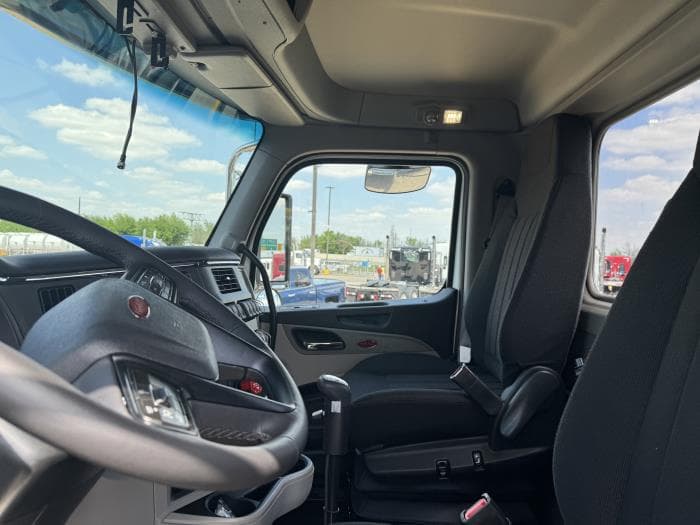 2027 Peterbilt 589 in Houston, TX — photo 14
