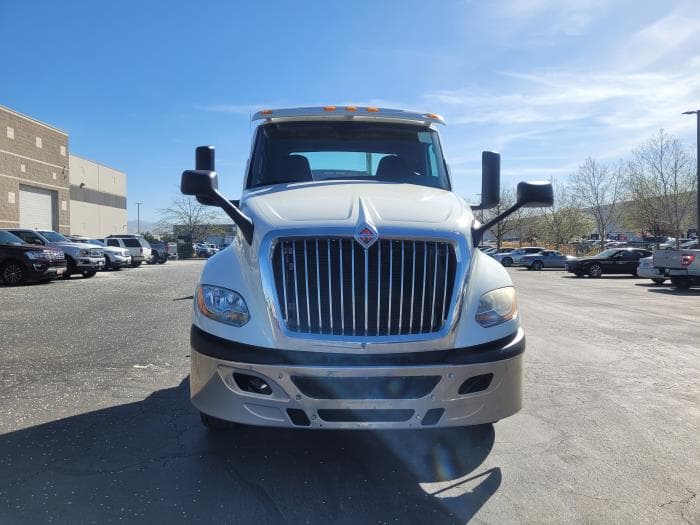 2020 International LT — photo 3