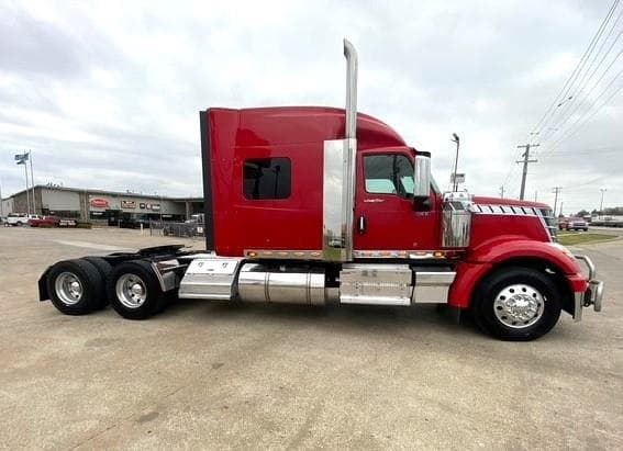 2020 International LoneStar — photo 6