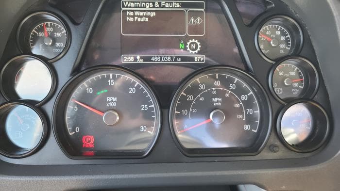 2020 Peterbilt 567 — photo 21