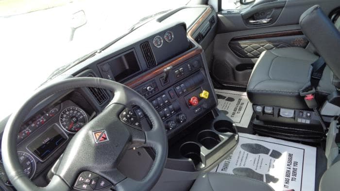 2026 International LT in Springfield, IL, IL — photo 11