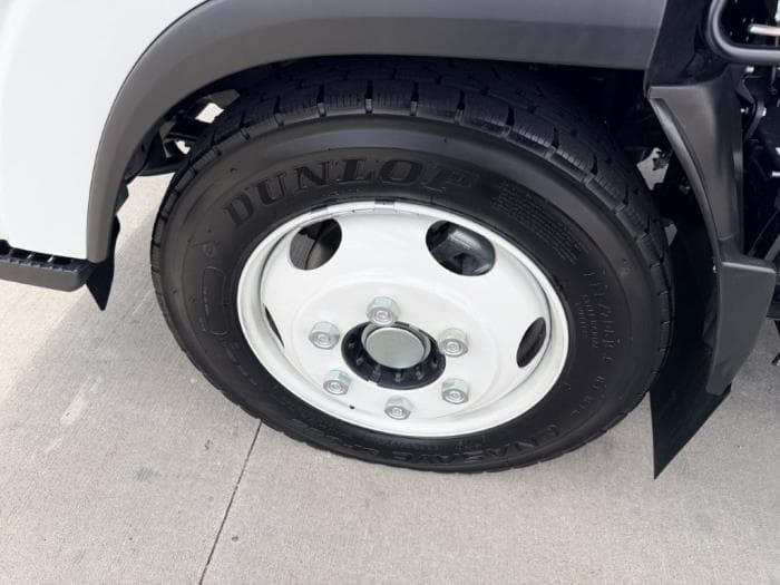 2026 Isuzu NRR in Dayton, OH — photo 13