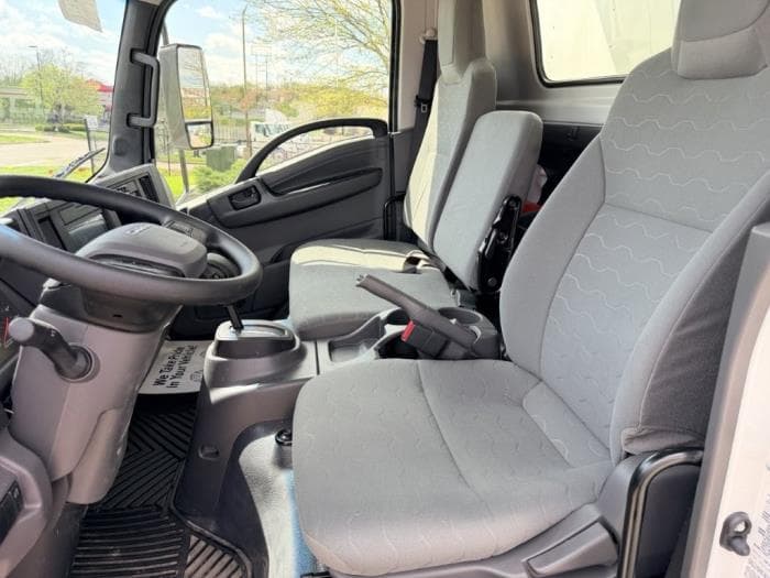 2026 Isuzu NRR in Dayton, OH — photo 17