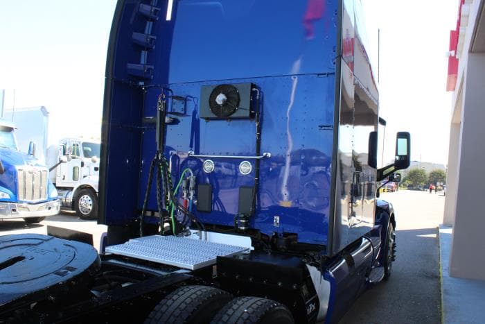 2022 Peterbilt 579 — photo 8