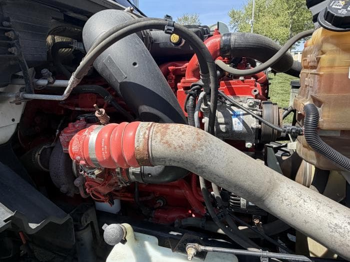 2022 International LT — photo 11
