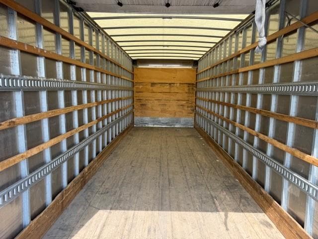 2022 Kenworth T270 — photo 36